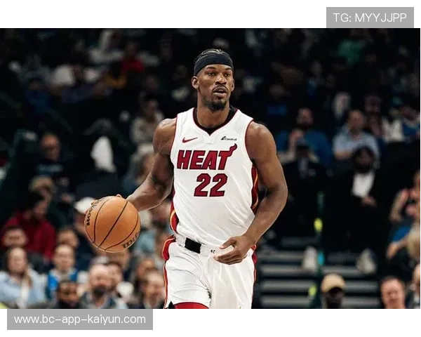 巴特勒迎着干扰命中中投，热火保住胜利希望