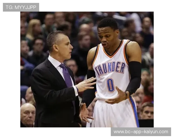 巴黎外线连环配合终结比赛，篮球战术完美呈现