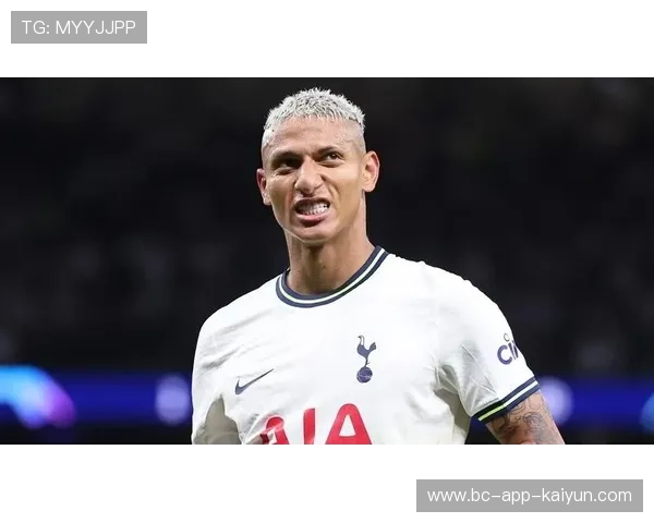 热刺利用前场无球跑动撕开整条防线，理查利森表现不俗